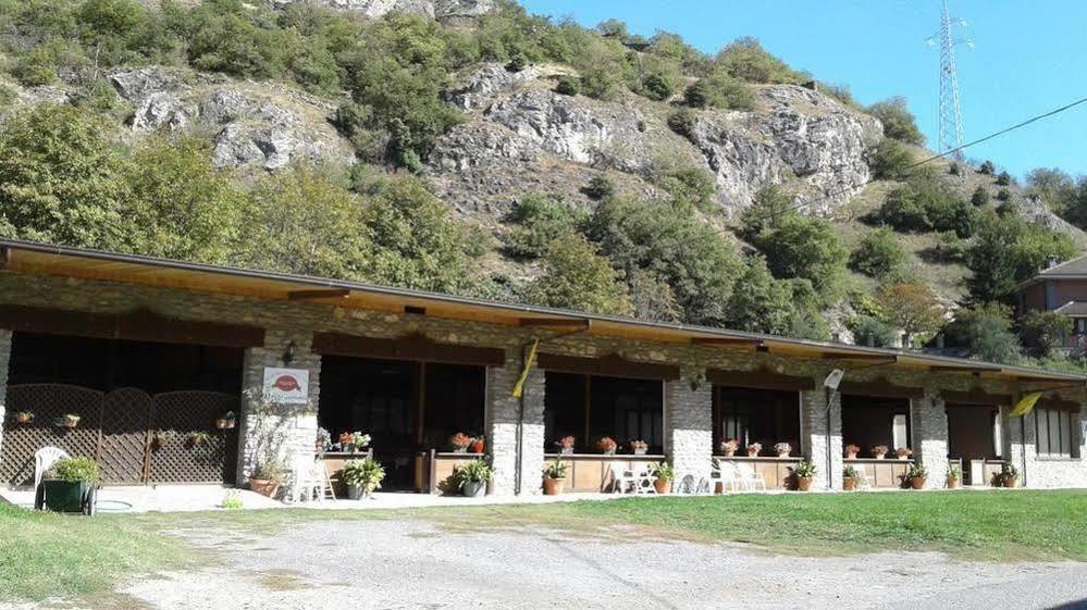 Agriturismo San Giuliano Dei Fratelli Giai Susa Bagian luar foto
